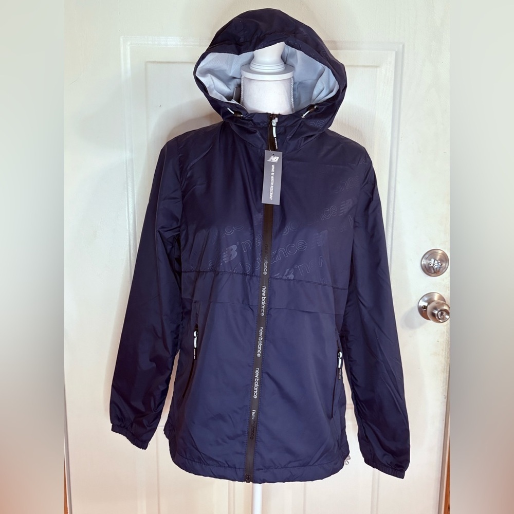 New Balance Lined Dark Blue Hooded Wind & Water Resistant Jacket size M NWT